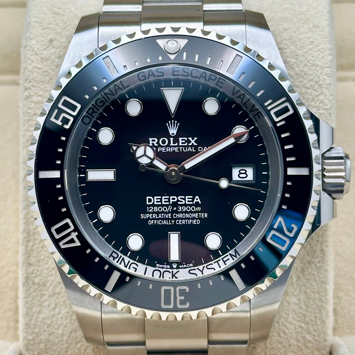 Rolex Deepsea Sea-Dweller Ref. 136660