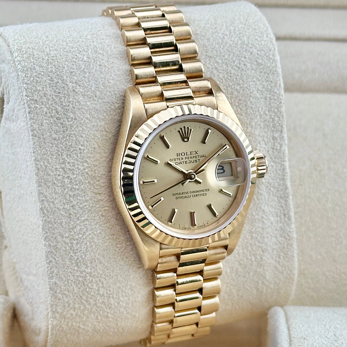 Rolex Lady-Datejust 26mm 18k Yellow Gold Champagne Dial Ref. 69178