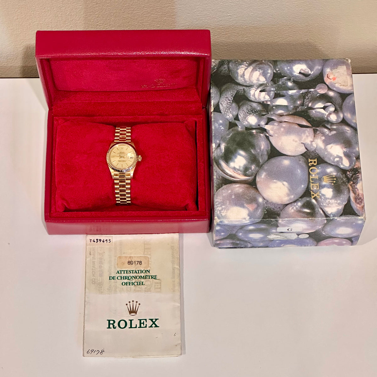 Rolex Lady-Datejust 26mm 18k Yellow Gold Champagne Dial Ref. 68178