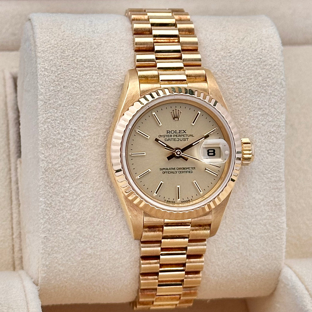 Rolex Lady-Datejust 26mm 18k Yellow Gold Champagne Dial Ref. 68178