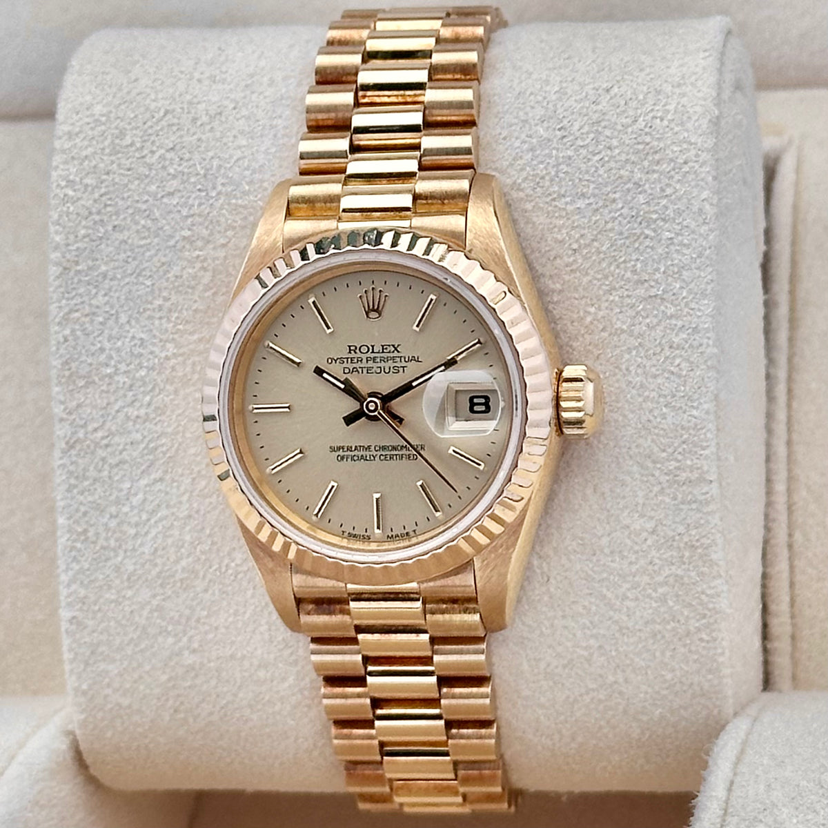 Rolex Lady-Datejust 26mm 18k Yellow Gold Champagne Dial Ref. 68178