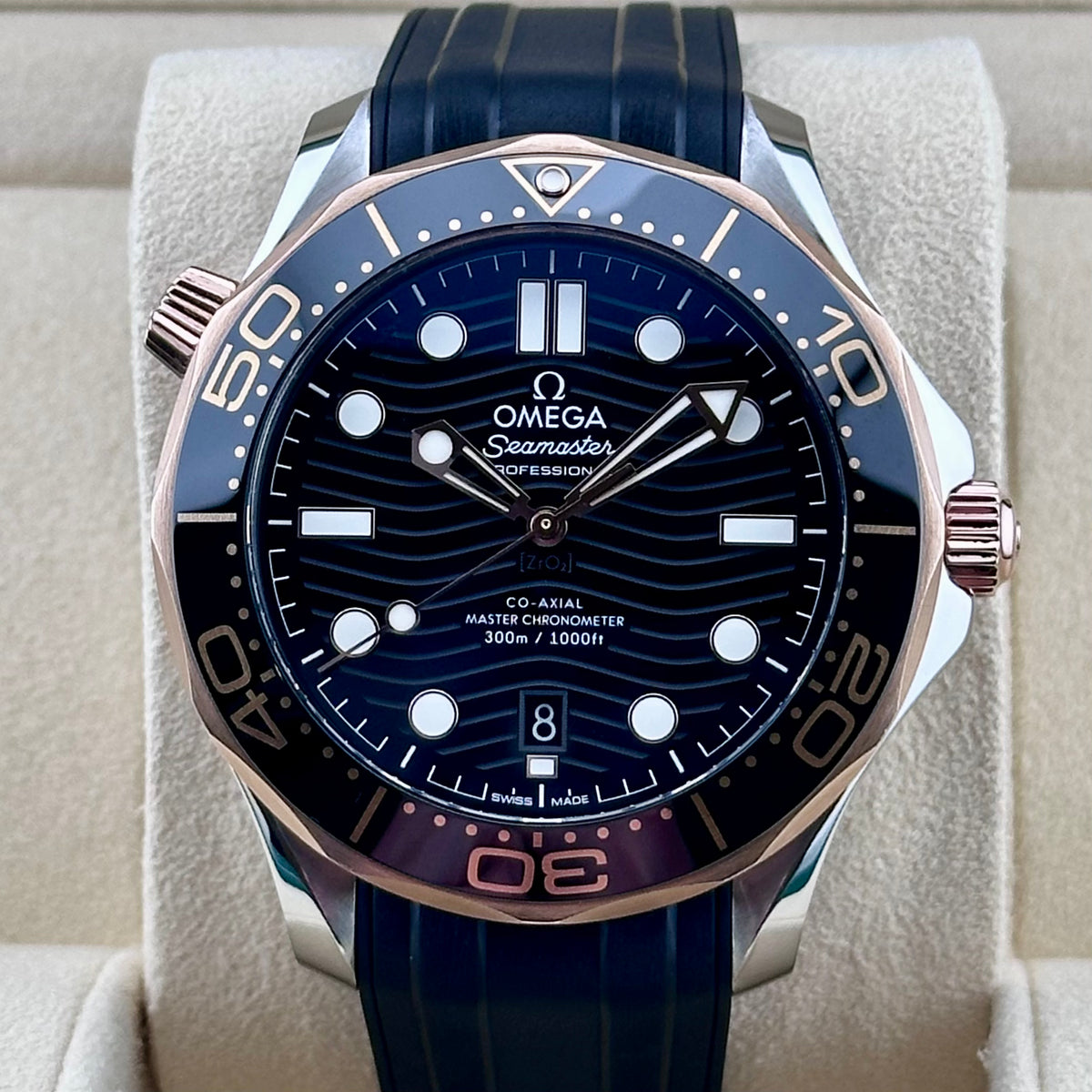 Omega Seamaster Diver 300M Co-Axial Master Chronometer 42mm Steel/Sedna Gold, Black Wave Dial, Rubber Strap Ref. 210.22.42.20.01.002