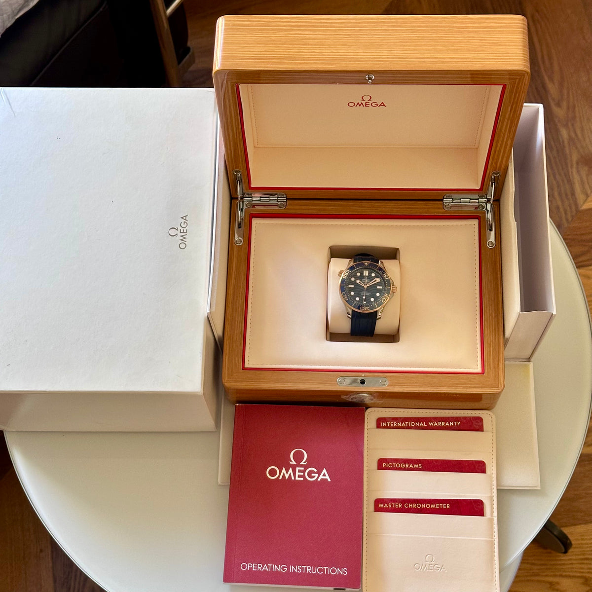 Omega Seamaster Diver 300M Blue Wave Dial Ref. 210.22.42.20.01.002