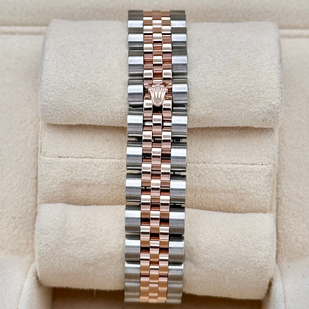 Rolex Lady-Datejust 26 White Big Diamond Dial, Fluted Bezel, Two-Tone Jubilee  Ref. 179171