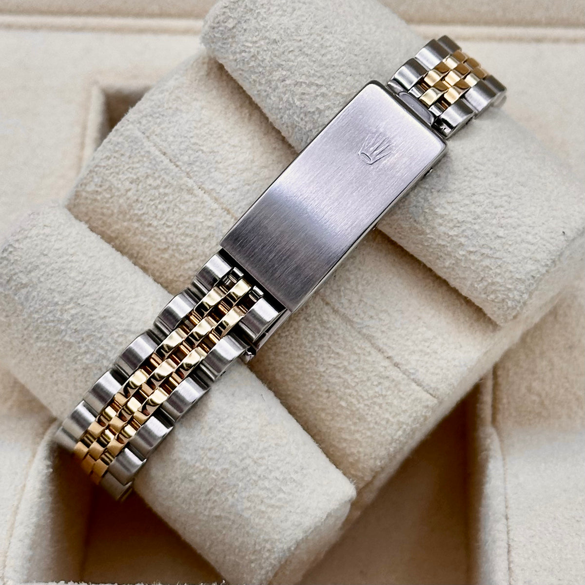 Rolex Datejust 26 Champagne Dial Ref. 6917