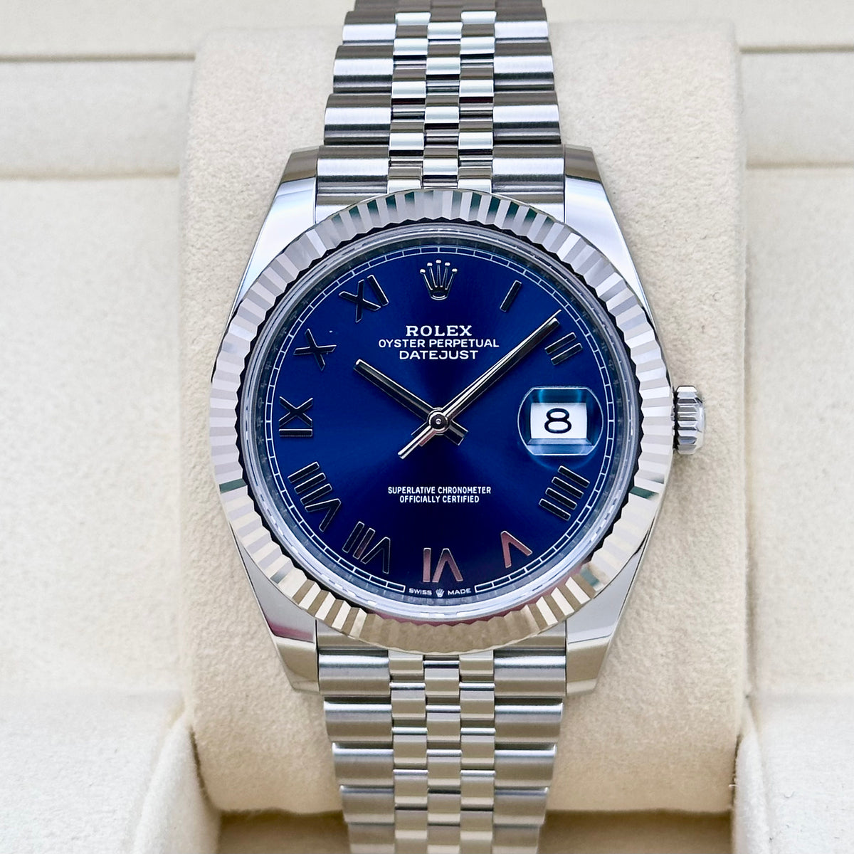 Rolex Datejust 41 Sunburst Blue Roman’s Ref. 126334