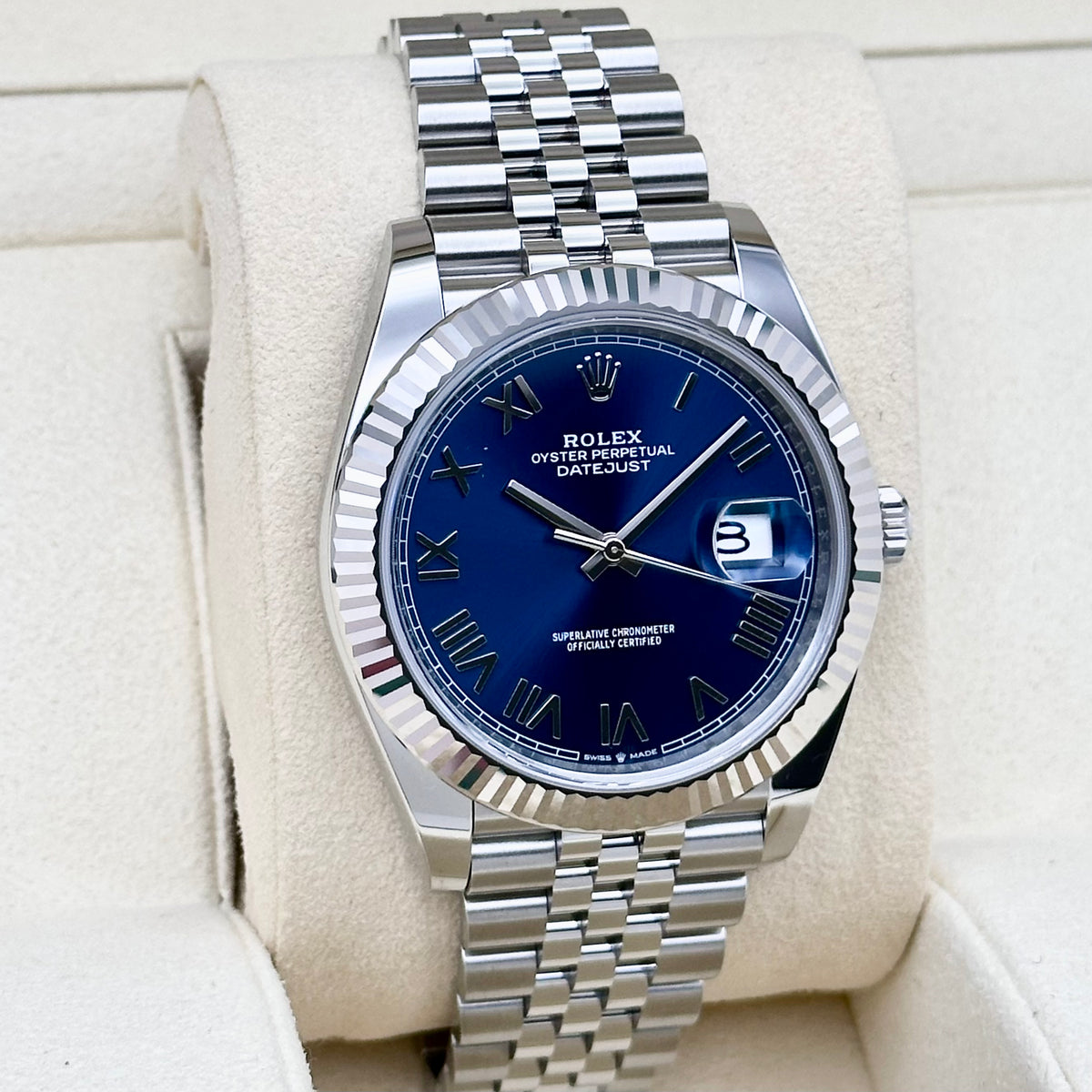 Rolex Datejust 41 Sunburst Blue Roman’s Ref. 126334