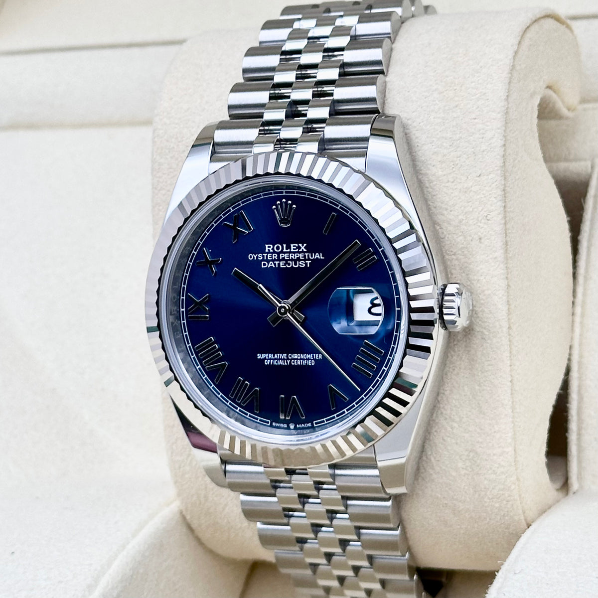 Rolex Datejust 41 Sunburst Blue Roman’s Ref. 126334
