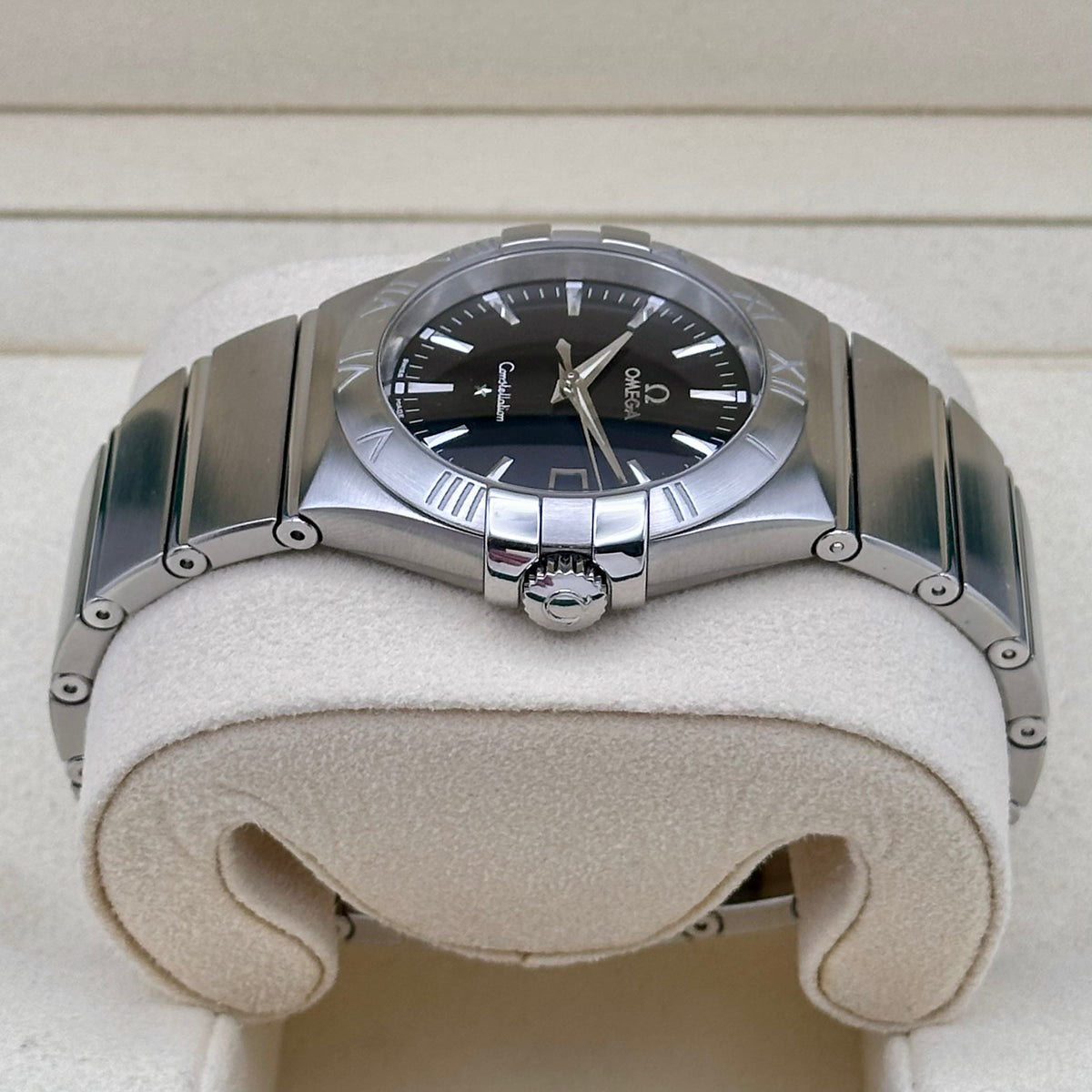 Omega Constellation Black Dial Ref. 123.10.35.60.01.001