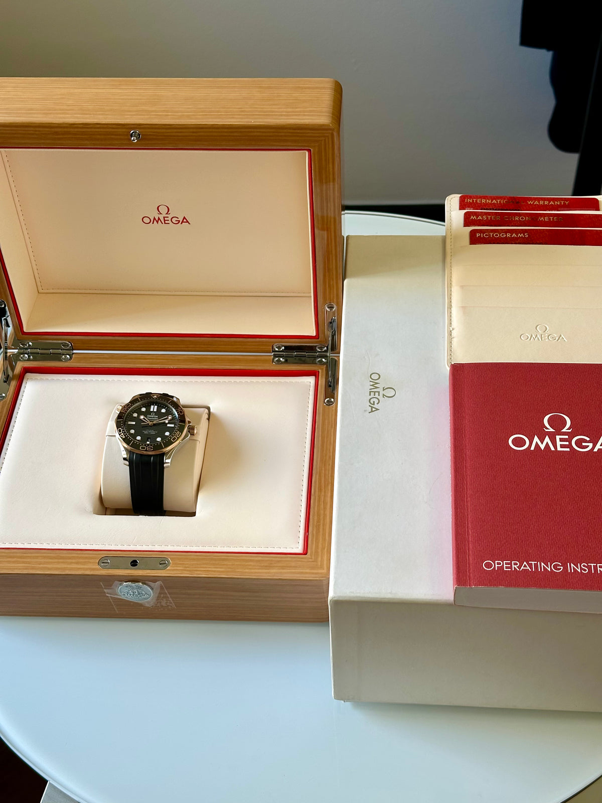 Omega Seamaster Diver 300M Co-Axial Master Chronometer 42mm Steel/Sedna Gold, Black Wave Dial, Rubber Strap Ref. 210.22.42.20.01.002