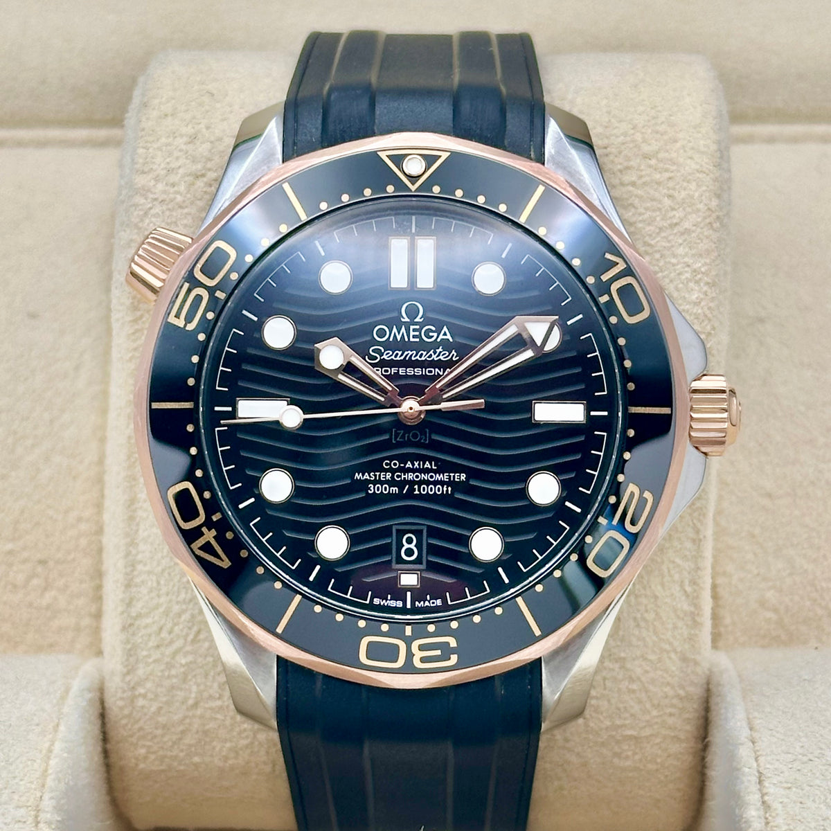 Omega Seamaster Diver 300M Black Wave Dial Ref. 210.22.42.20.01.002