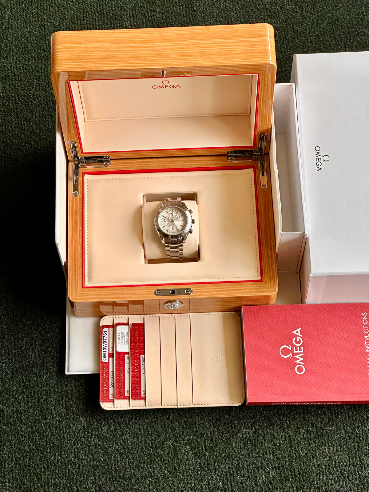 Omega Speedmaster Triple Date Ref. 3221.30.00