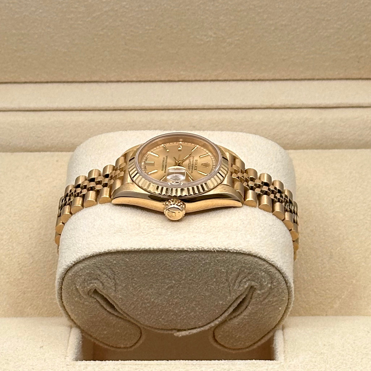 Rolex Lady-Datejust 26mm 18k Yellow Gold Champagne Stick Dial Jubilee Ref. 69178