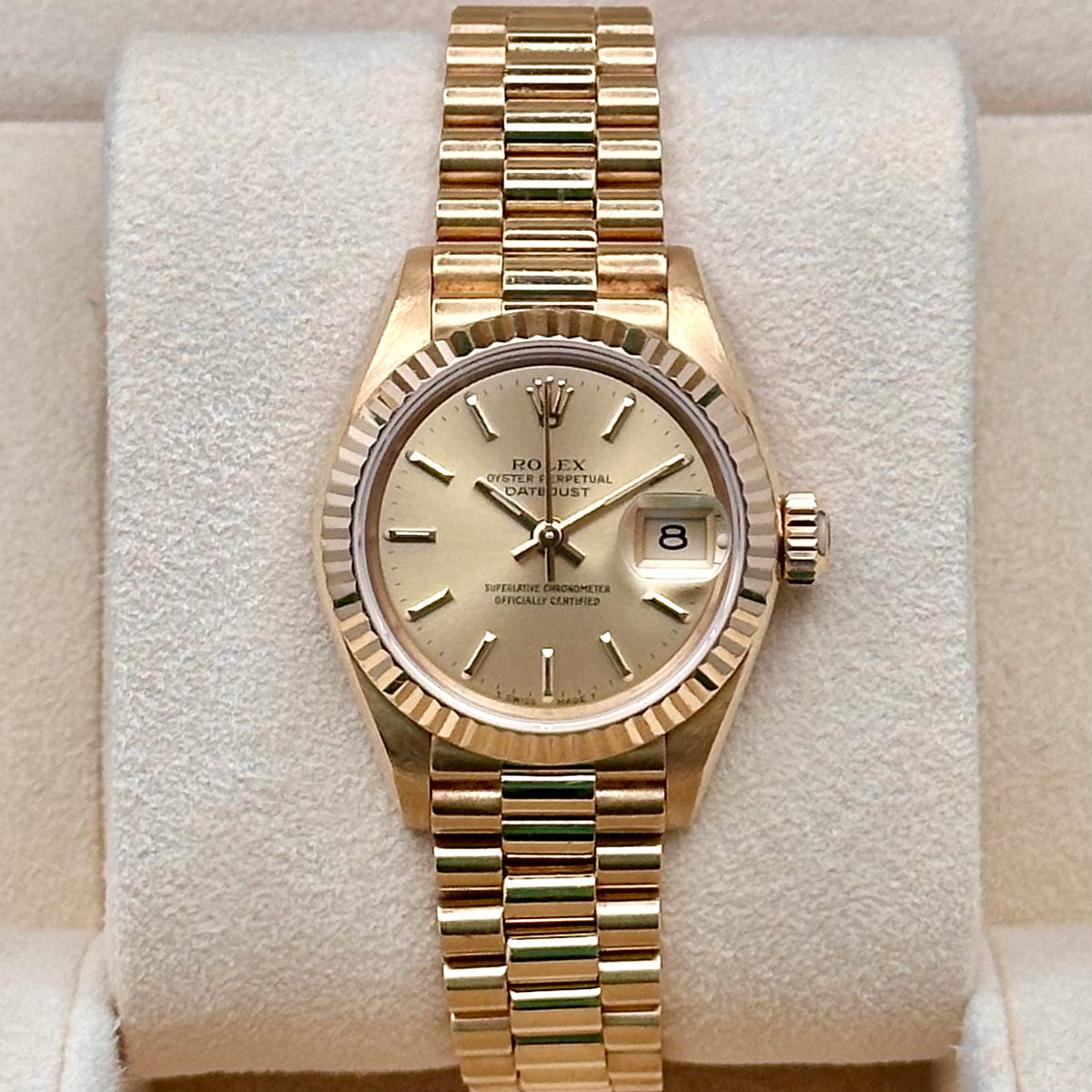 Rolex Lady-Datejust 26mm 18k Yellow Gold Champagne Dial Ref. 68178