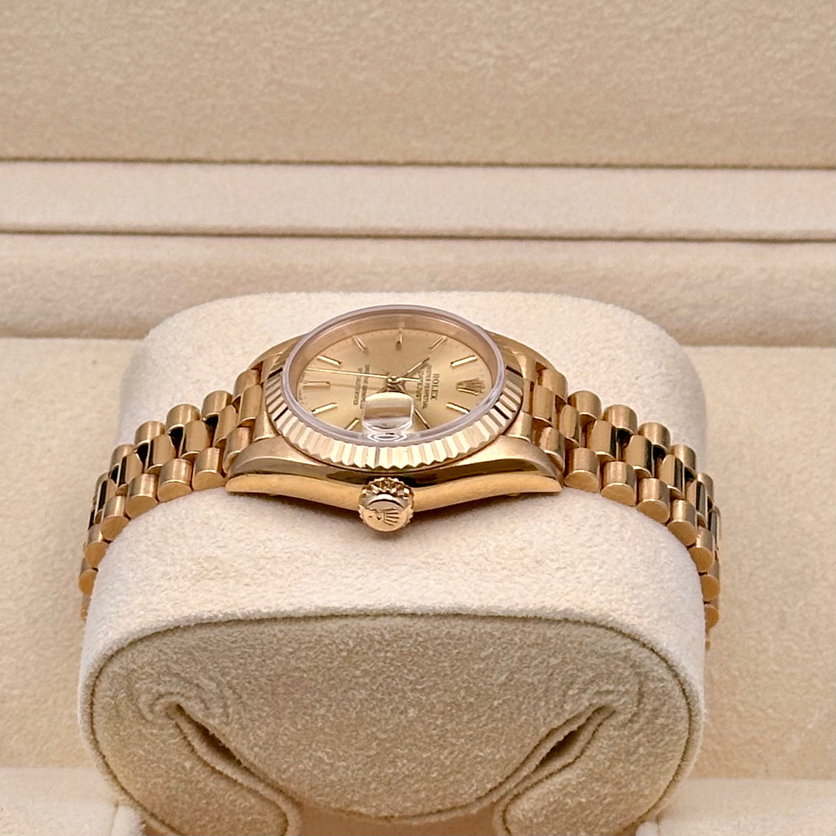 Rolex Lady-Datejust 26mm 18k Yellow Gold Champagne Dial Ref. 68178