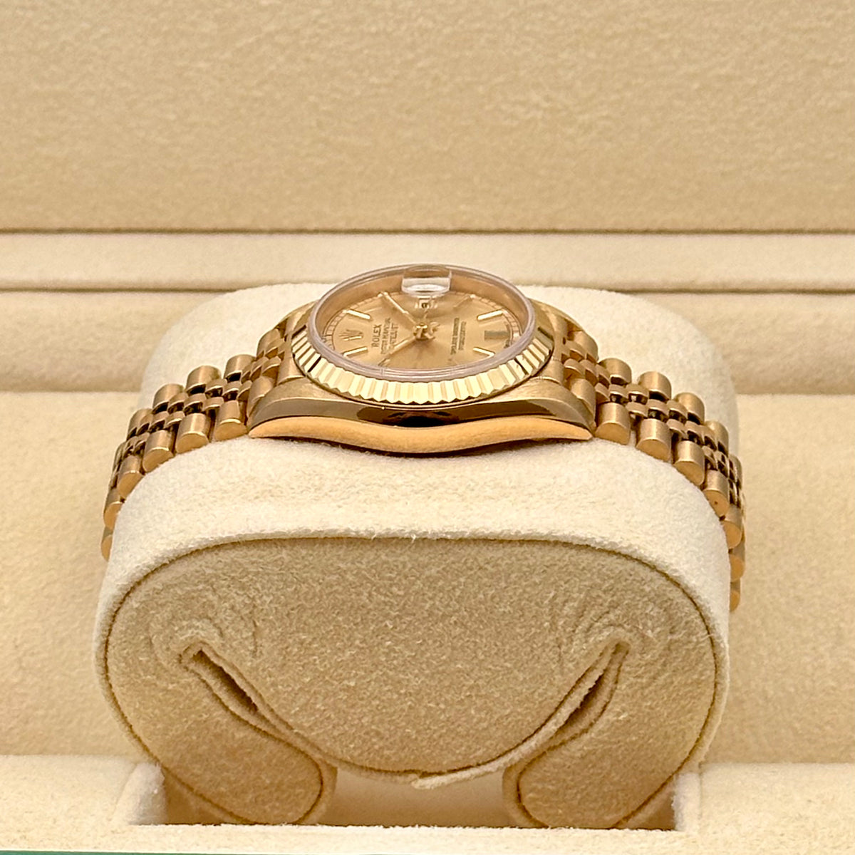 Rolex Lady-Datejust 26mm 18k Yellow Gold Champagne Stick Dial Jubilee Ref. 69178