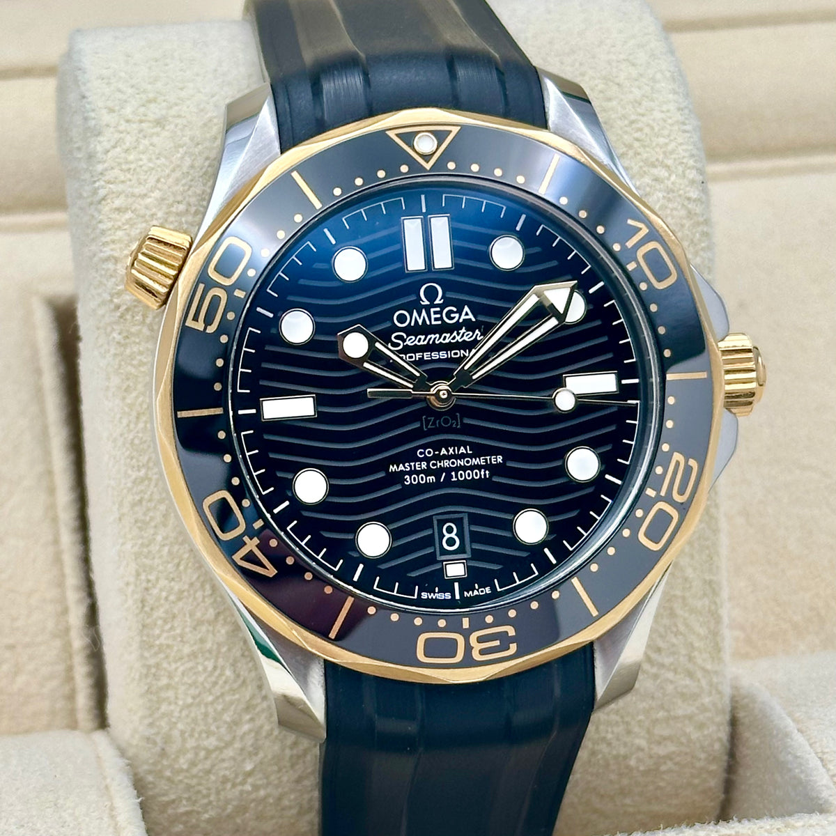 Omega Seamaster Diver 300M Black Dial Ref. 210.22.42.20.01.001