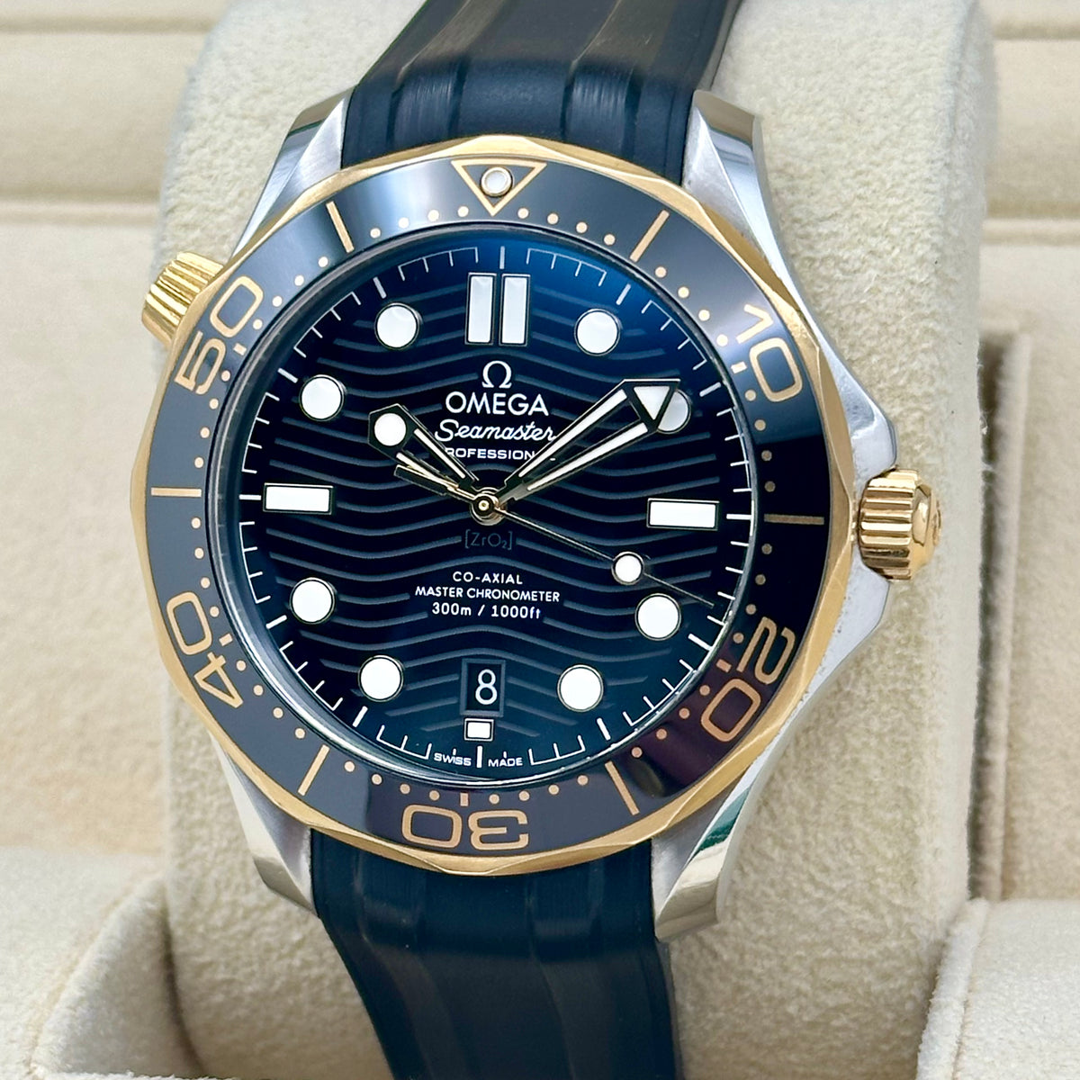 Omega Seamaster Diver 300M Black Dial Ref. 210.22.42.20.01.001